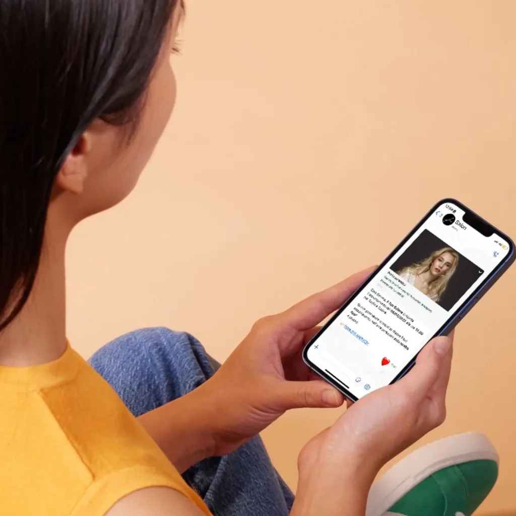 comunicazione online su social, sito e app