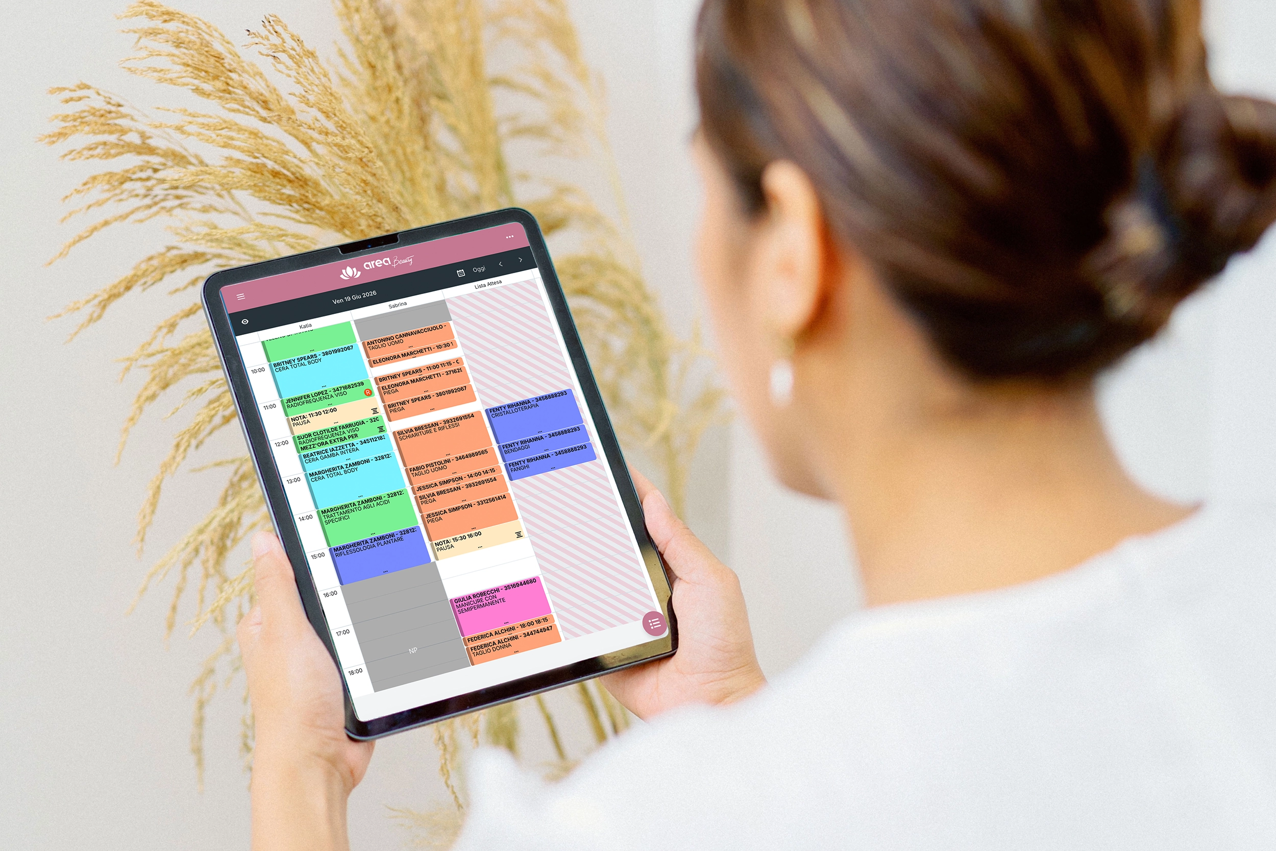 appuntamenti-ipad-parallax2 agenda beautycheck su ipad con gestione della lista di attesa